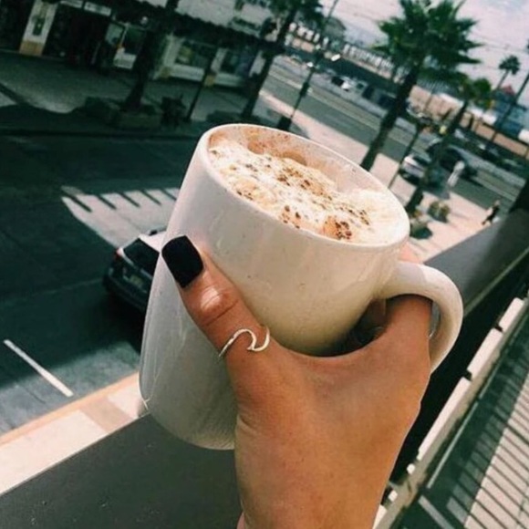 ✨Dainty Silver Wave Ring✨ - Picture 3 of 5